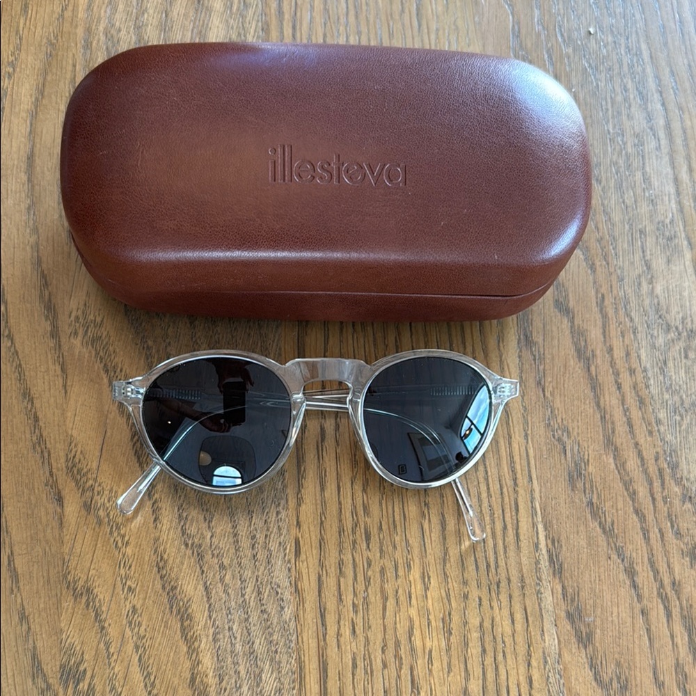 Illesteva Round Clear Frame Sunglasses